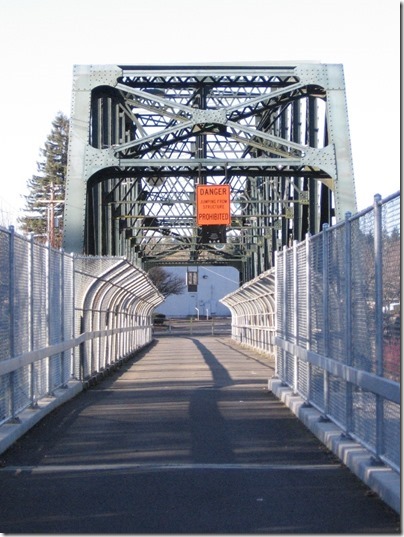 IMG_2477 Park Place Bridge in Gladstone, Oregon on February 20, 2010