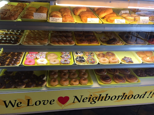 Donut Shop «Forest Donuts», reviews and photos, 7726 Forest Ln, Dallas, TX 75230, USA