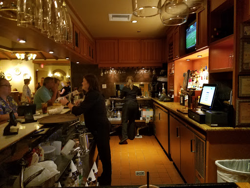 Italian Restaurant «Olive Garden», reviews and photos, 1302 Dallas Hwy, Waxahachie, TX 75165, USA