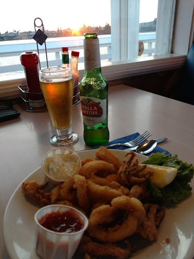 Seafood Restaurant «Dolphin», reviews and photos, 71 Municipal Wharf, Santa Cruz, CA 95060, USA