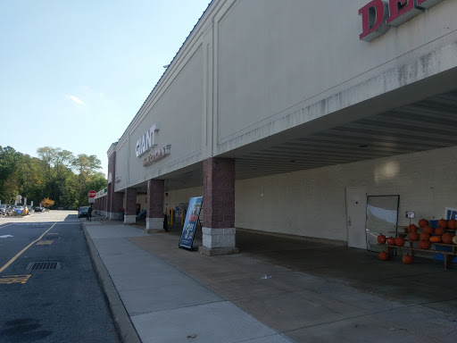 Grocery Store «Giant Food Stores», reviews and photos, 2910 Springfield Rd, Broomall, PA 19008, USA