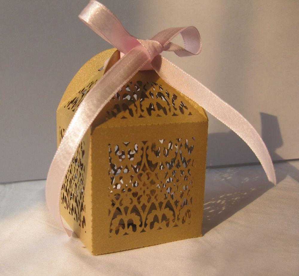 cupcake box for wedding favors