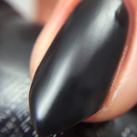 sinful-colors-blackboard-swatch sinfulcolors-a-class-act-collection