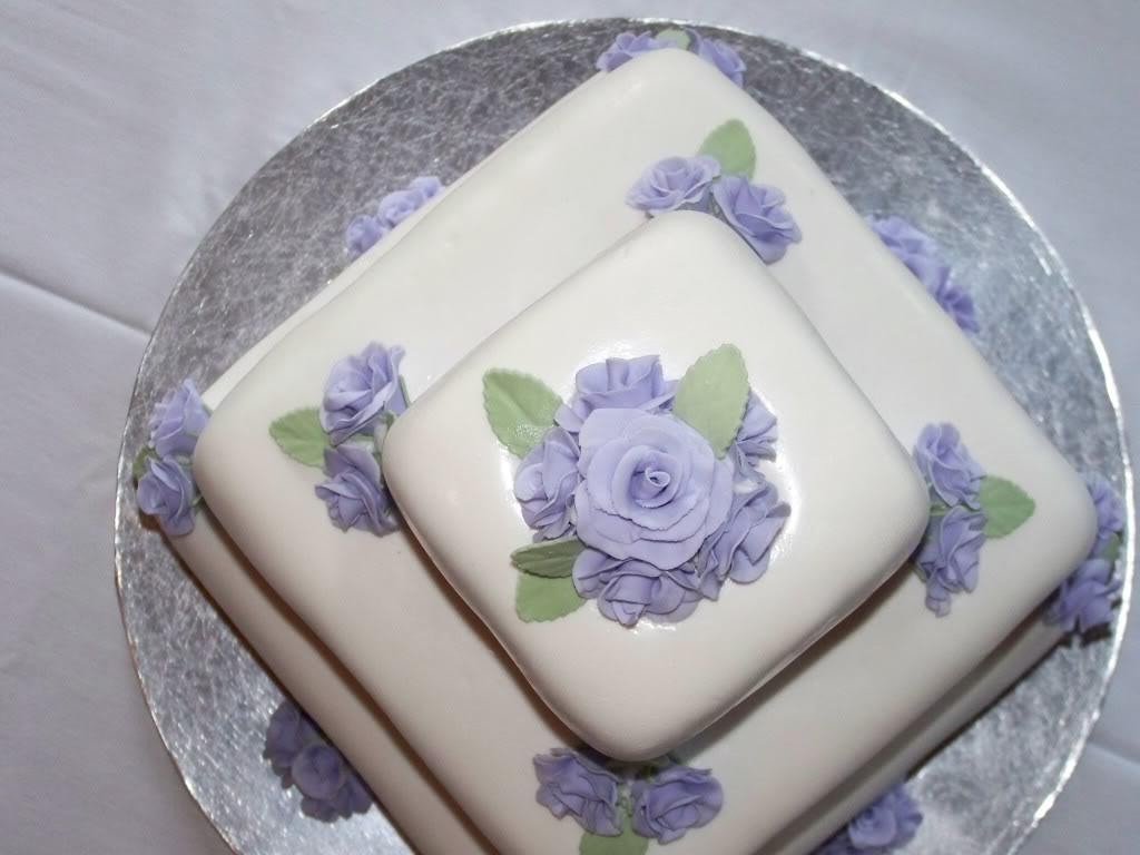 234.jpg View from the Top - Lavender Roses & Ribbon Wedding Cake