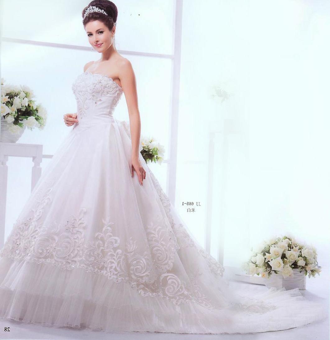 Stunning Ivory Classic Wedding Dresses