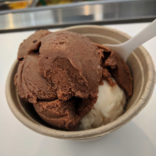 Ice Cream Shop «Wooberry Frozen Yogurt & Ice Cream», reviews and photos, 141 Highland St, Worcester, MA 01609, USA