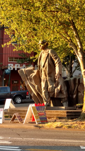 Monument «Statue of Lenin», reviews and photos, 3526 Fremont Pl N, Seattle, WA 98103, USA