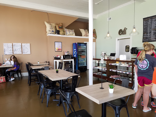 Cafe «Weeping Willow Cafe», reviews and photos, 704 W 3rd St, Thibodaux, LA 70301, USA