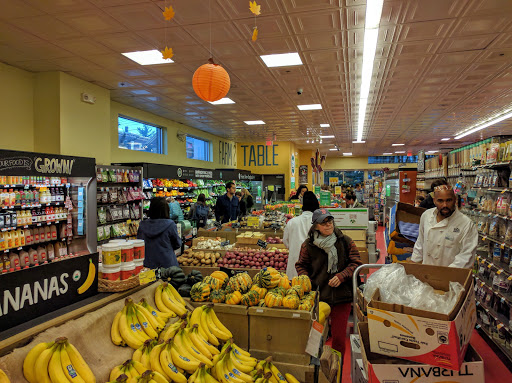 Grocery Store «Whole Foods Market», reviews and photos, 45 Beacon St, Somerville, MA 02143, USA