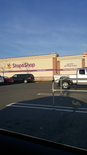 Grocery Store «Stop & Shop», reviews and photos, 930 N Colony Rd, Wallingford, CT 06492, USA