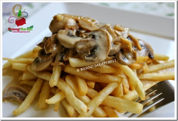 EASY MUSHROOM SAUCE OVER FRENCH FRIES© BUSOG! SARAP! 2011