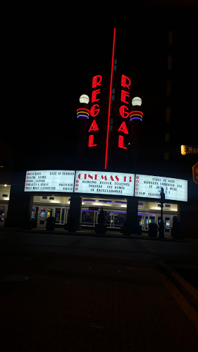 Movie Theater «Regal Cinemas Rockville Center 13», reviews and photos, 199 E Montgomery Ave, Rockville, MD 20850, USA