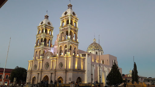 Parroquia del Sagrario Sta. Iglesia Catedral, Av. Benito Juárez 801, Centro, 73800 Teziutlán, Pue., México, Institución religiosa | PUE