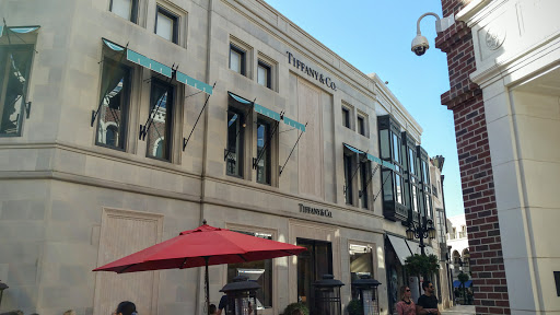 Jewelry Store «Tiffany & Co.», reviews and photos, 210 N Rodeo Dr, Beverly Hills, CA 90210, USA