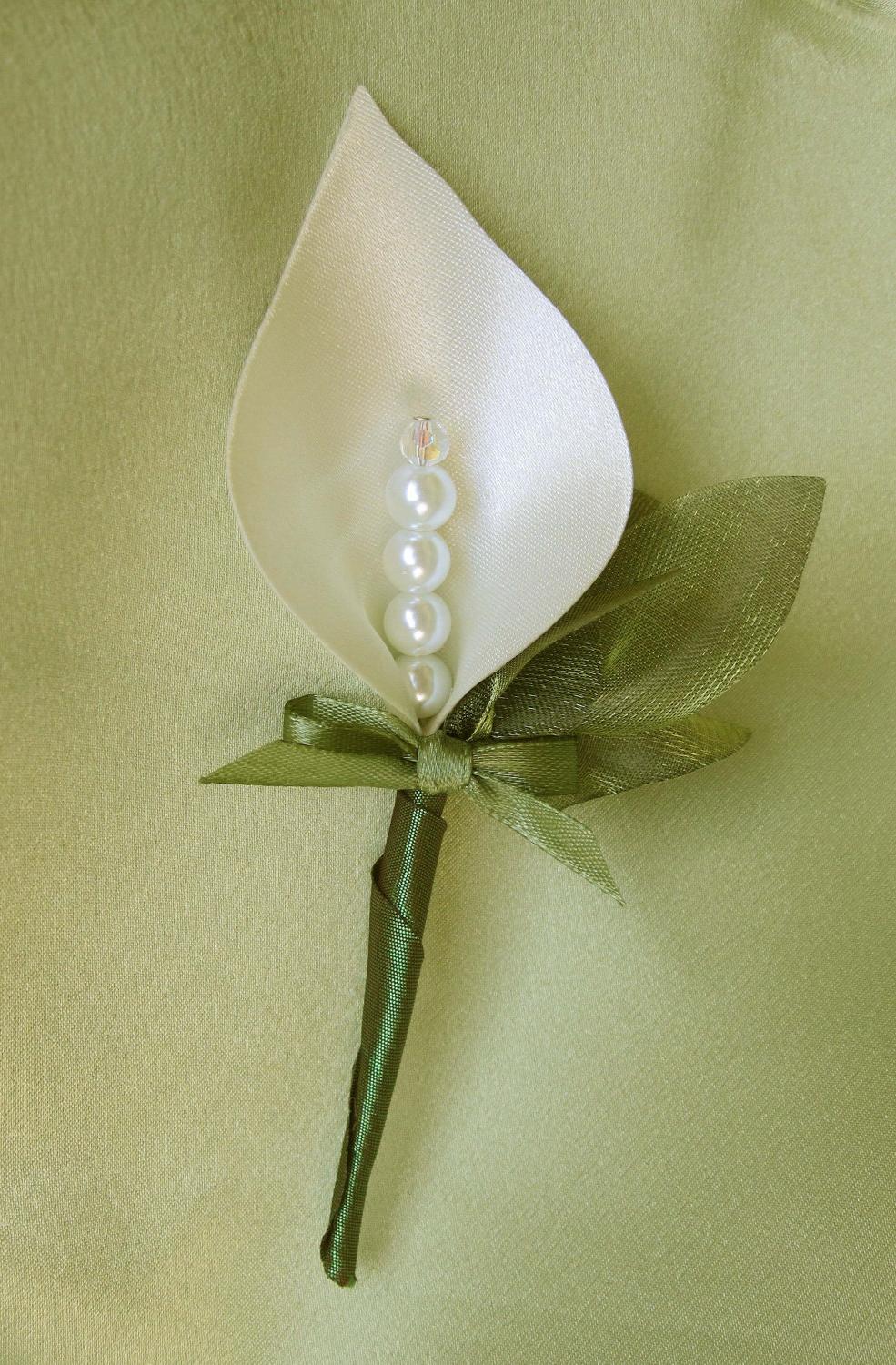 9 wedding buttonholes boutonniere calla lily crystal ivory with black and