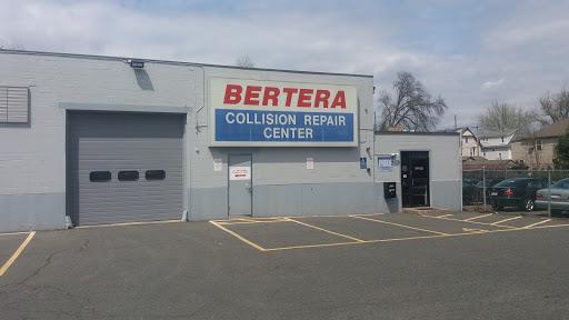 Auto Body Shop «Bertera Collision Repair Center», reviews and photos, 160 Westfield St # 1, West Springfield, MA 01089, USA