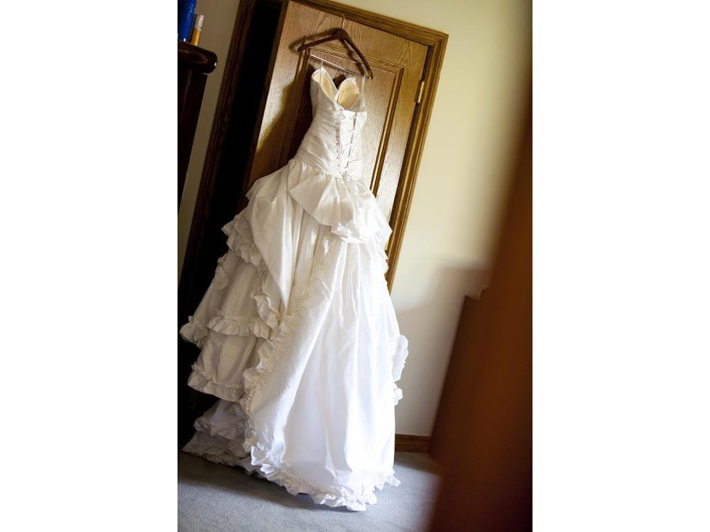 Pnina Tornai wedding dress by