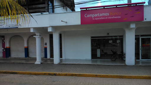 Compartamos Banco Tulum, Avenida Tulum Poniente 1, Centro, 77780 Tulum, Q.R., México, Banco o cajero automático | QROO