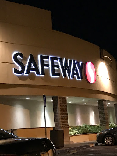 Grocery Store «Safeway», reviews and photos, 2090 Harbison Dr, Vacaville, CA 95687, USA