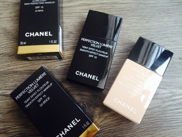 Chanel - Vitalumiere Aqua Ultra Light Skin Perfecting Make Up SPF15  30ml/1oz - Foundation & Powder, Free Worldwide Shipping