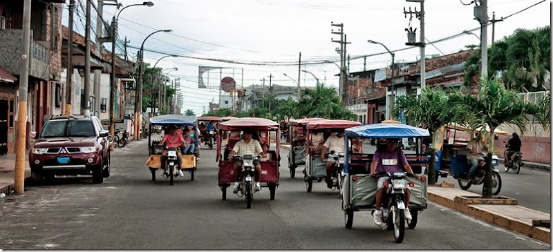 Tuk Tuks em Iquitos, Peru, by  Calvin Lee -