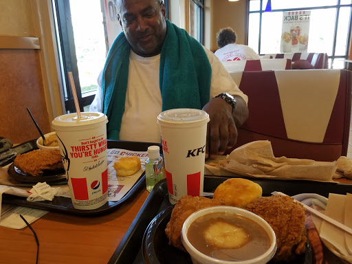 Fast Food Restaurant «KFC», reviews and photos, 1100 U.S. 9, Old Bridge, NJ 08857, USA