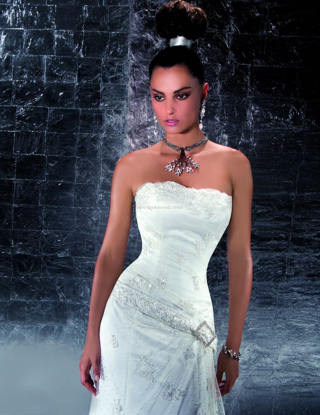 Demetrios GR132 Bridal Gown