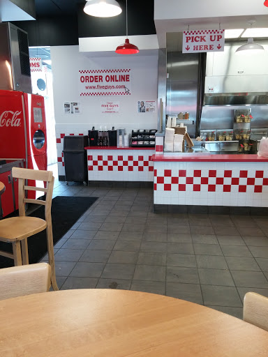 Fast Food Restaurant «Five Guys», reviews and photos, 12515 Jefferson Ave, Newport News, VA 23602, USA