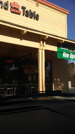 Pizza Restaurant «Round Table Pizza», reviews and photos, 3710 W Shields Ave, Fresno, CA 93722, USA