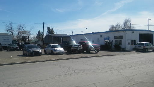 Auto Repair Shop «Coalinga Auto & Truck Diesel Repair Center», reviews and photos, 304 E Polk St, Coalinga, CA 93210, USA