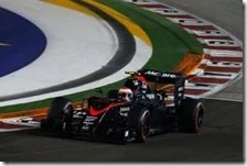 Jenson Button al volante della McLaren