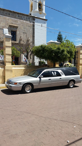 Funerales Torres, Dr. T. Elizondo 35, Centro, 45700 Acatlán de Juárez, Jal., México, Funeraria | JAL