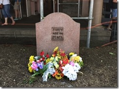 NYC St. Paul's grave 1