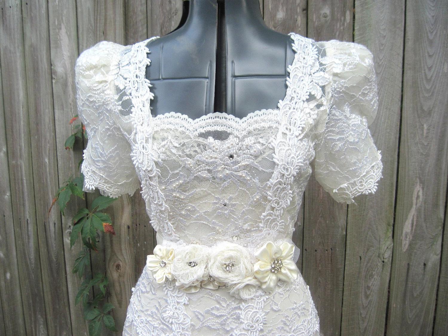 Vintage Wedding Dress In Lace