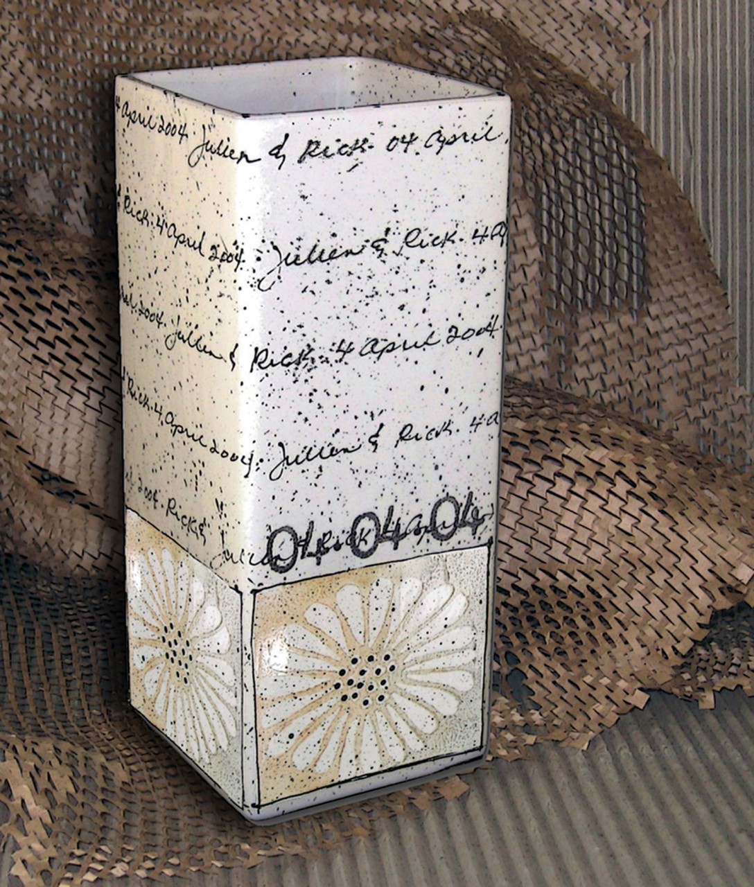 Daisy Cursive Wedding Vase