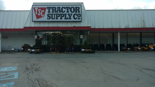 Home Improvement Store «Tractor Supply Co.», reviews and photos, 13059 Broadway, Alden, NY 14004, USA