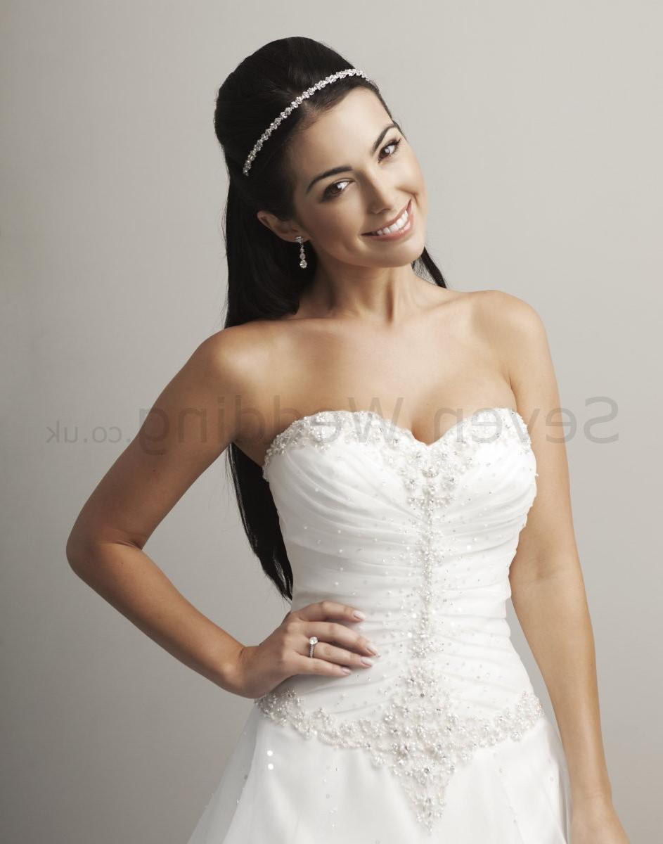 Wedding tiaras and crowns for