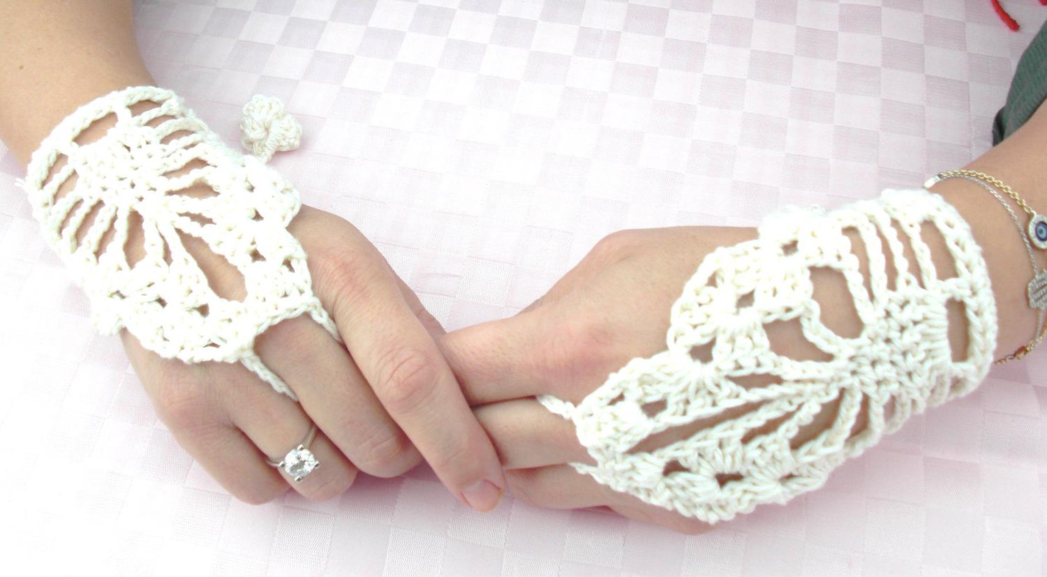 Gloves- Steampunk Lace