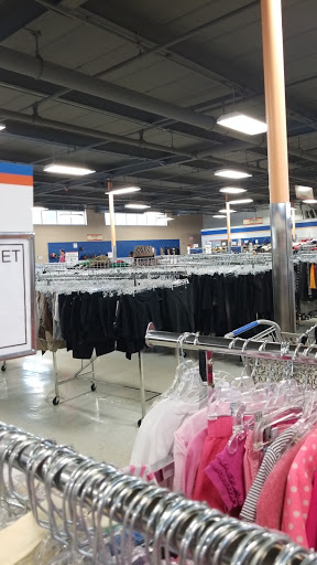 Thrift Store «Goodwill of North Georgia: Northside Drive Store and Donation Center», reviews and photos