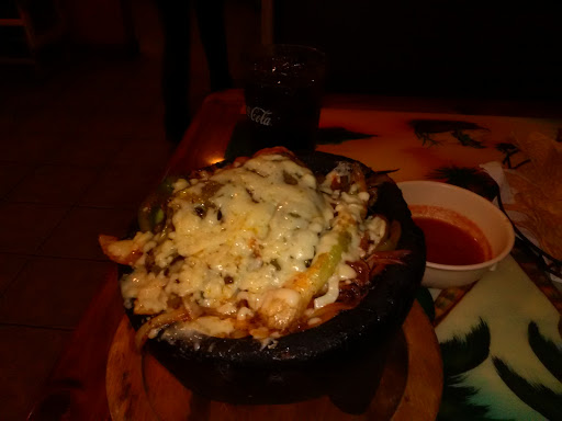 Mexican Restaurant «El Mazatlan Restaurant», reviews and photos, 1172 Main St, Munfordville, KY 42765, USA