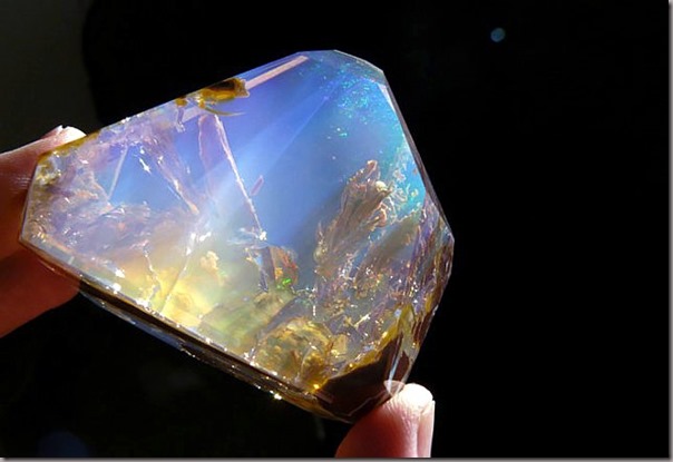 Opal with the ocean inside