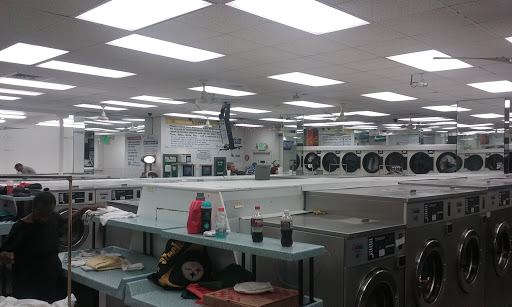 Laundromat «Family Wash Day», reviews and photos, 212 N Philadelphia Blvd, Aberdeen, MD 21001, USA