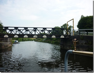 23 leaving newbridge swingbridge for 2nd time