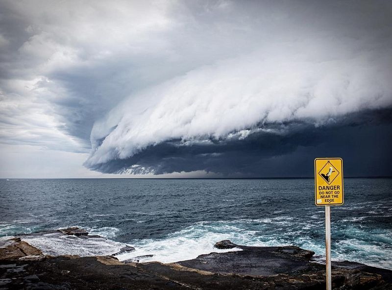 shelf-cloud-tsunami-sydney-5