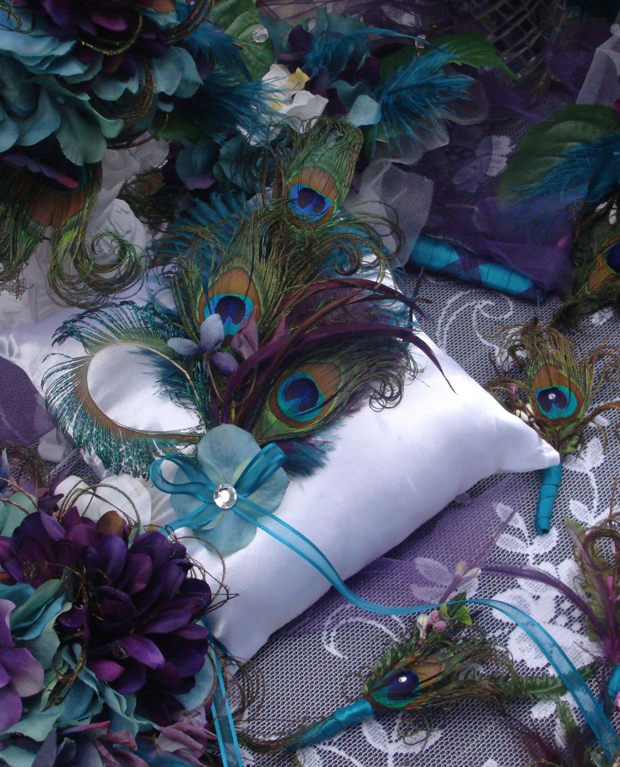 peacock wedding decorations