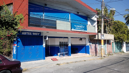 Centros de Servicio Italika (CESIT), Calle Ignacio Allende No. 103, casa blanca, 62587 Temixco, Mor., México, Taller de reparación de motos | MOR