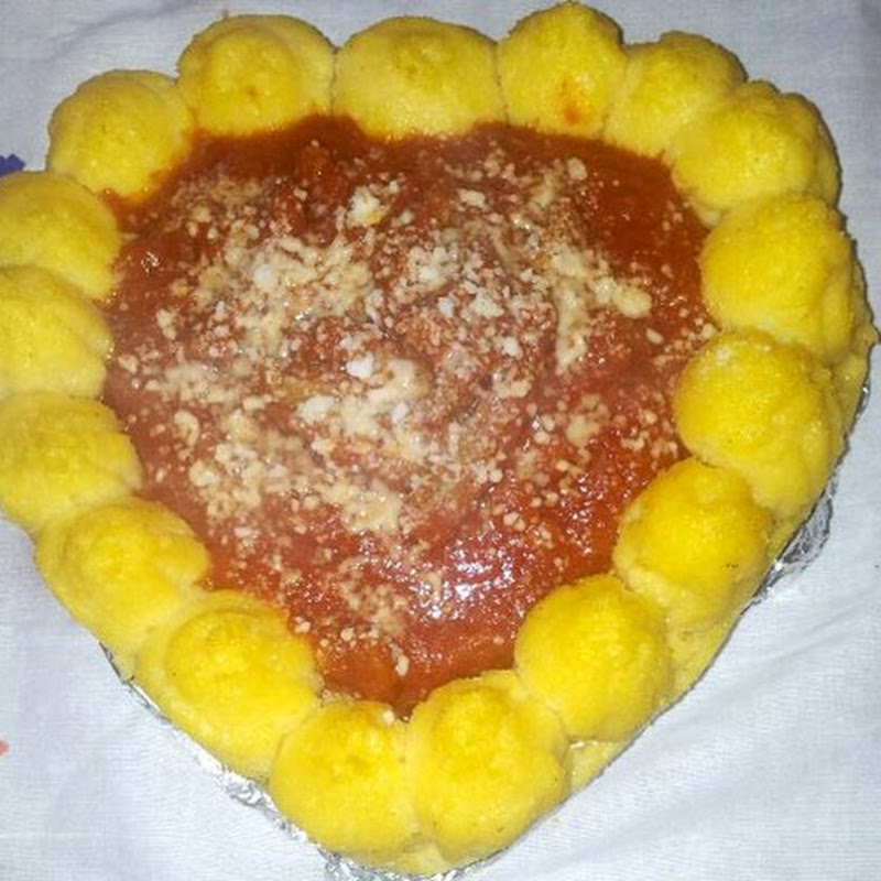 Straccetti di vitello in cuore di polenta.