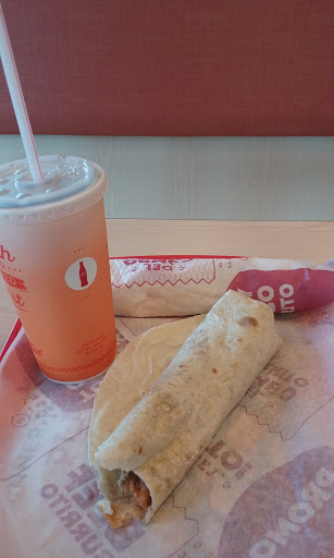 Fast Food Restaurant «Del Taco», reviews and photos, 1194 E Yosemite Ave, Manteca, CA 95336, USA