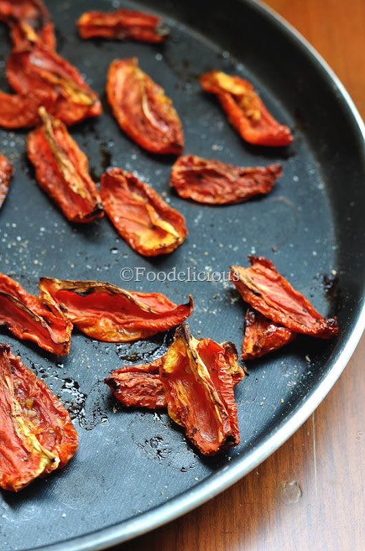 Foodelicious- Oven Dried Tomatoes