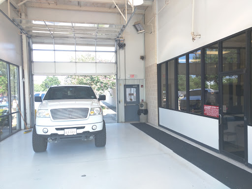 Auto Body Shop «Bob Tomes Ford Collision Center», reviews and photos, 2251 N Brook Dr, McKinney, TX 75070, USA